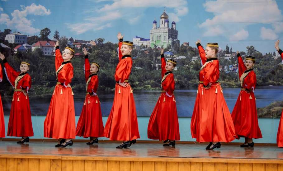 В Ельце прошел танцевальный фестиваль-конкурс &laquo;Твое время&raquo;, организованный Центром молодёжи города Ельца