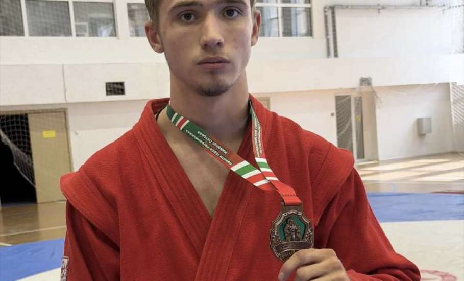 Замечательная спортивная династия ГБУ ДО ЛО "СШОР Локомотив"!
