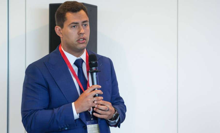Владимир Сериков: &laquo;Работаю на Петербургском международном экономическом форуме в составе региональной делегации&raquo;