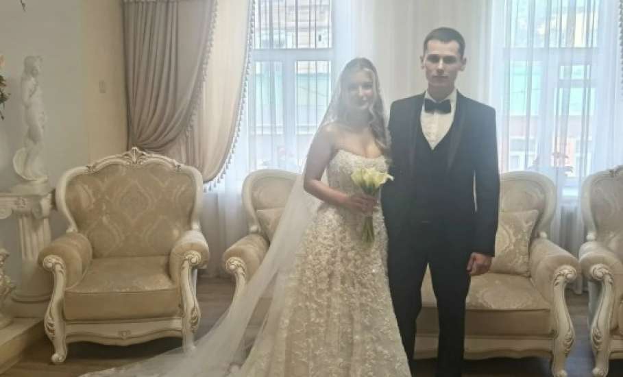 СЕГОДНЯ В ЕЛЬЦЕ НА 17 СЕМЕЙ СТАЛО БОЛЬШЕ