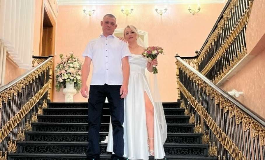 СЕГОДНЯ В ЕЛЬЦЕ НА 17 СЕМЕЙ СТАЛО БОЛЬШЕ