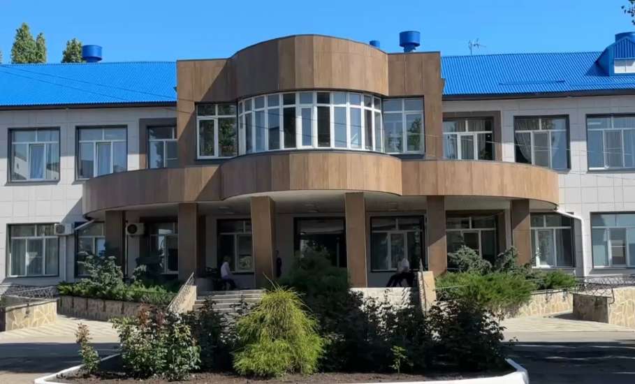 Сегодня Елец получил значимый подарок &mdash; новый корпус Дома социального обслуживания &laquo;Долголетие&raquo;!