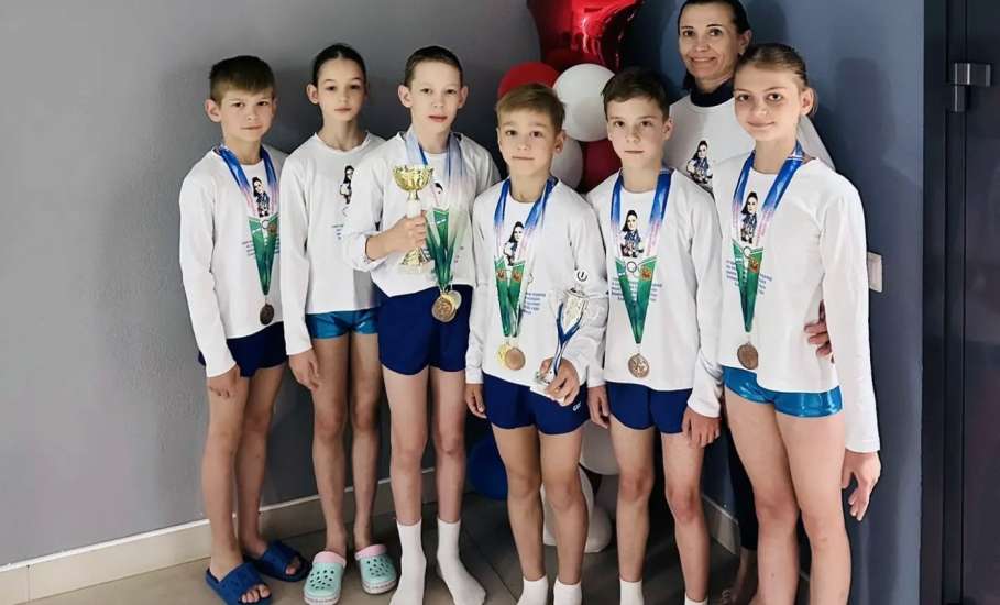 ЕЛЕЦКИЕ ГИМНАСТЫ УСПЕШНО ВЫСТУПИЛИ НА СОРЕВНОВАНИЯХ В НАЛЬЧИКЕ!