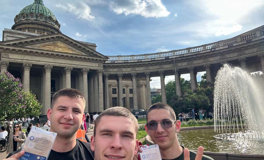 Елецкие студенты побывали на ПМЭФ в Санкт-Петербурге.