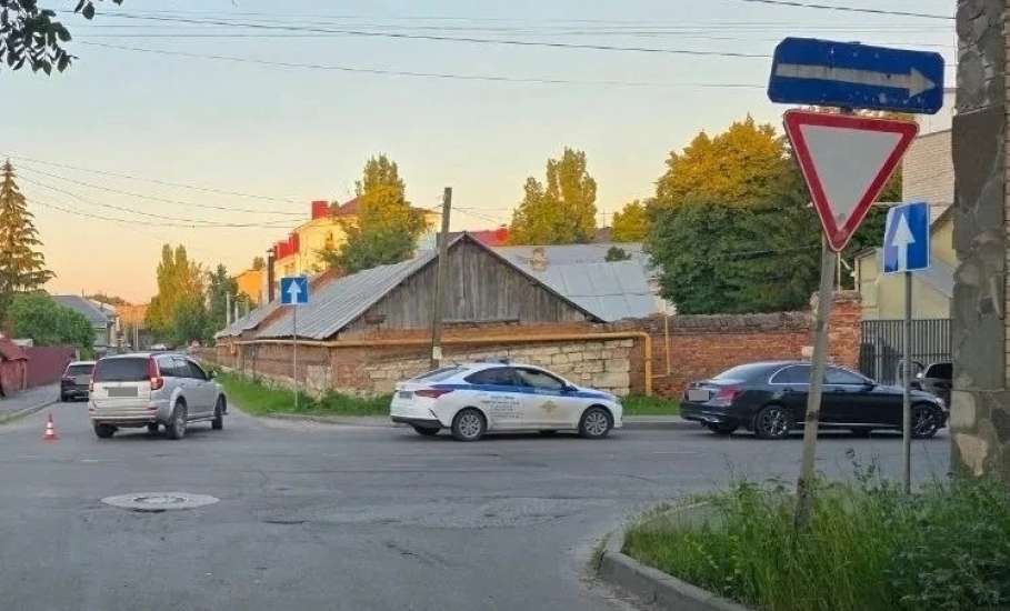 Несовершеннолетний мотоциклист пострадал в ДТП в Ельце!