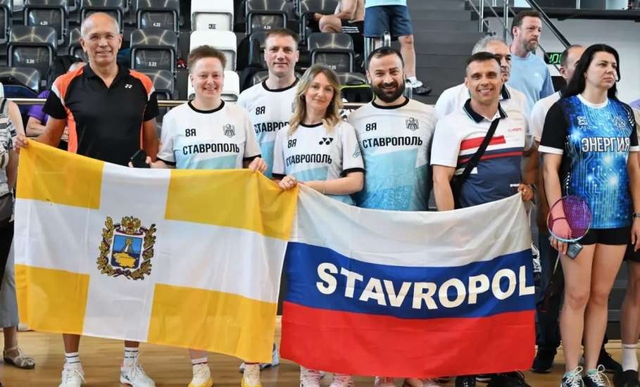 С 11 по 14 июня во Дворце спорта имени Александра Петрова будет проходить всероссийский турнир по бадминтону среди спортсменов-ветеранов