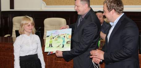 Учащийся гимназии №97 города Ельца стал победителем областного конкурса детского рисунка «Поклонимся великим тем годам!»