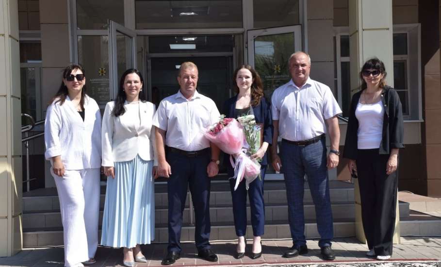 Церемония торжественного открытия обновлённой Доски почёта состоялась вчера в Елецком округе