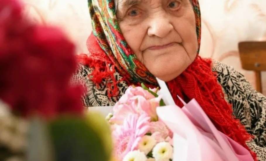 102 года отметила Лидия Антоновна Капырина из Долгоруковского округа