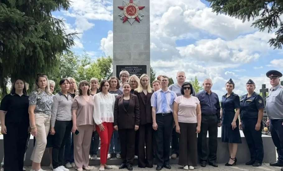 В Ельце почтили память предков