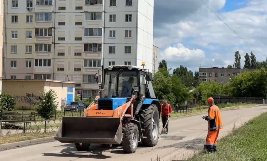 В этом сезоне в рамках ямочного ремонта устраним наиболее аварийные участки на 17 улицах
