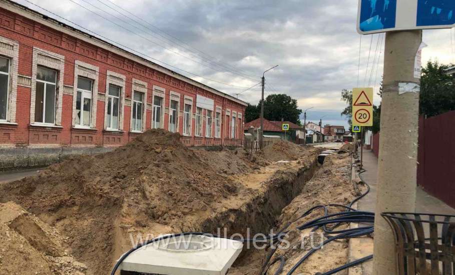 По улице Карла Маркса продолжаются дорожно-строительные работы