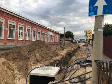 По улице Карла Маркса продолжаются дорожно-строительные работы