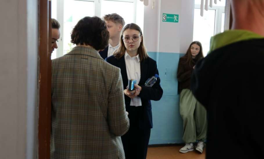Более 340 выпускников Липецкой области сдают сегодня ЕГЭ