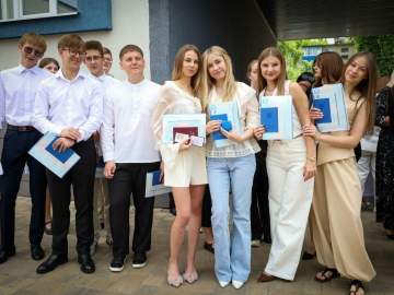 Вот и пролетели одиннадцать школьных лет в лицее №5!