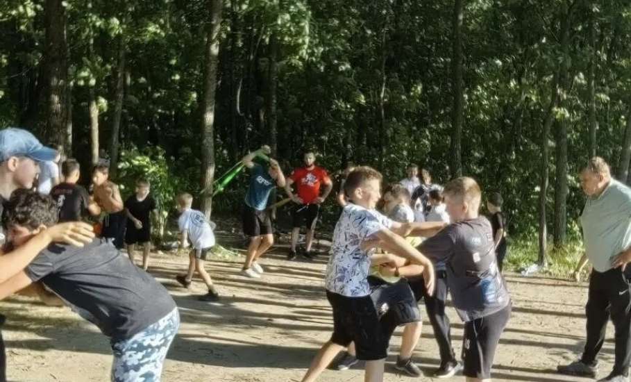 Спортсмены отделения дзюдо спортивной школы &laquo;Спартак&raquo; не сбавляют темп даже летом