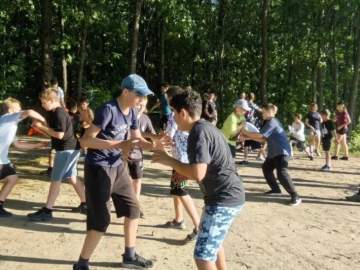 Спортсмены отделения дзюдо спортивной школы &laquo;Спартак&raquo; не сбавляют темп даже летом