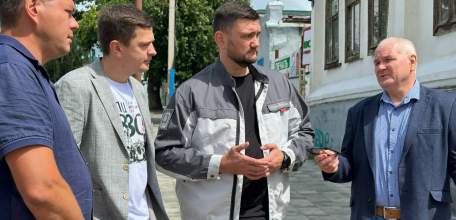 Вячеслав Жабин: &laquo;Сегодня Елец с рабочим визитом посетил министр жилищно-коммунального хозяйства Липецкой области Никита Сергеевич Путилин&laquo;
