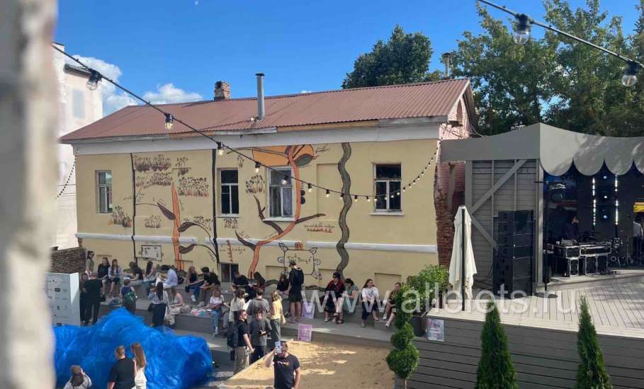 Вот и состоялся сегодня фестиваль современного искусства &laquo;Арт-Елец&raquo;!