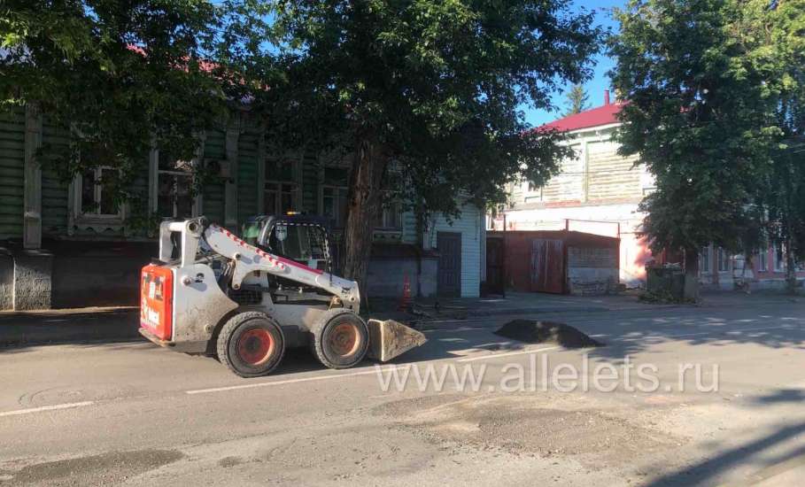 По улице Свердлова на участке от улицы Горького до Комсомольской идут ремонтные работы. Будьте внимательны!