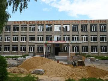 Середина лета на календаре. Пока ребята отдыхают на каникулах, в 23-й школе кипит работа