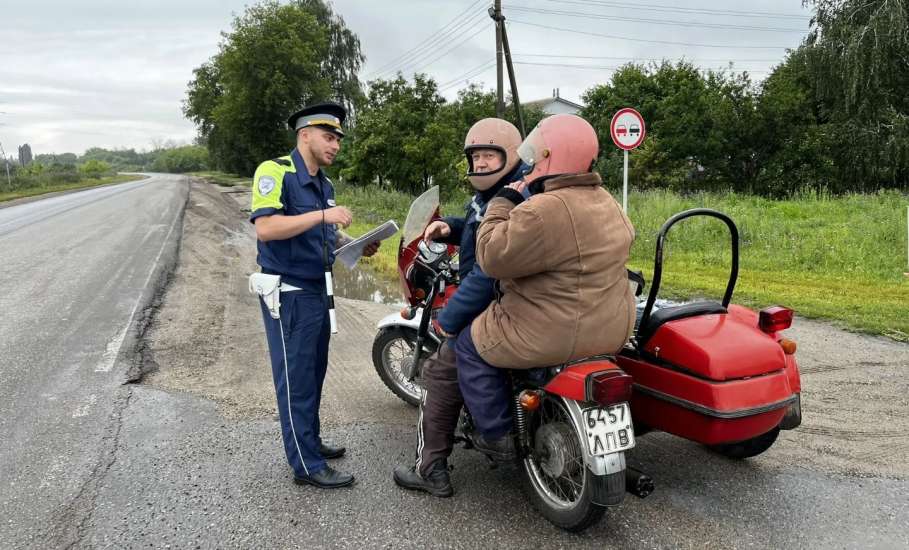 В Елецком районе сотрудники ГАИ провели мероприятие для мотоциклистов