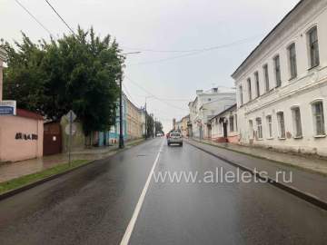 Сегодня АЗС обслуживают автомобили с чётными номерами: 0, 2, 4, 6, 8!
