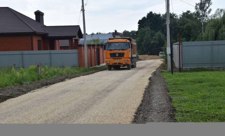 В рамках нацпроекта &laquo;Безопасные качественные дороги&raquo; в Елецком районе идёт ремонт.