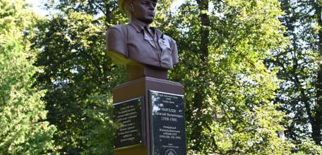 Сегодня в День Воздушно-десантных войск поздравляю воинов-десантников, ветеранов и тех, кто служил в &laquo;крылатой пехоте&raquo;