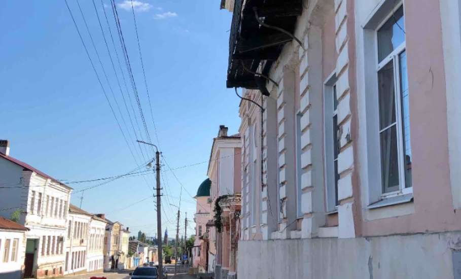 В центре города Ельца возможно ЧП!