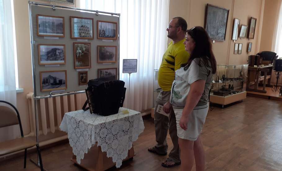 В День железнодорожников в Музее народных ремесел и промыслов открылась выставка, посвящённая семейной династии железнодорожников