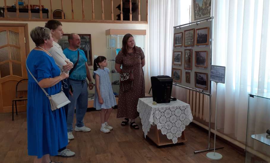 В День железнодорожников в Музее народных ремесел и промыслов открылась выставка, посвящённая семейной династии железнодорожников