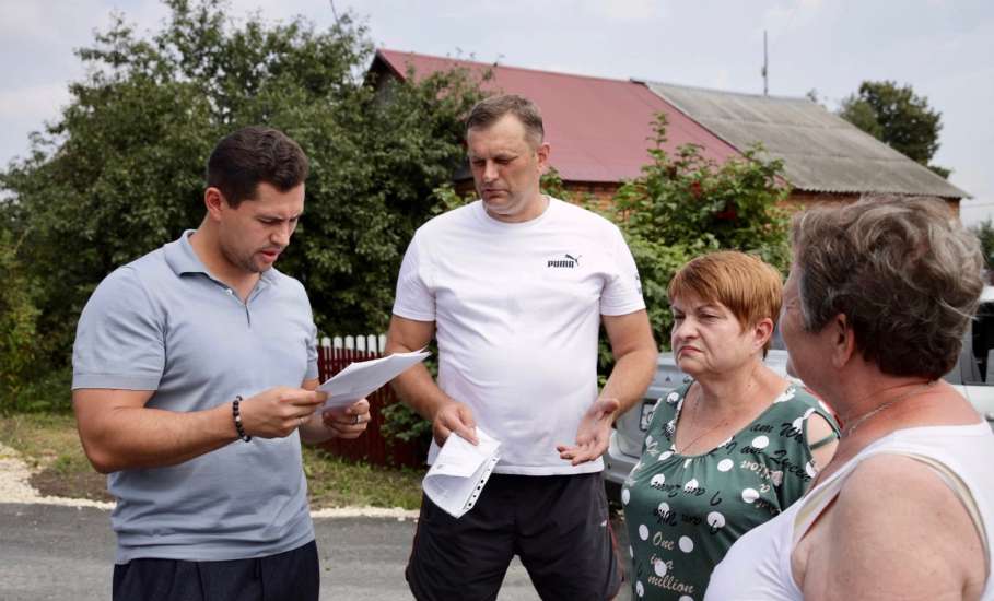 Встретился с жителями улицы Кольцова в Ельце по линии своей депутатской деятельности