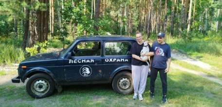 Заблудившихся мужчину, женщину и собачку лесники вывели из Добровского леса