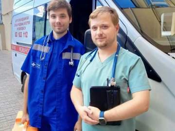 Бригада молодых фельдшеров в Ельце успешно провела реанимацию пациенту с инфарктом и буквально вернула мужчину с того света