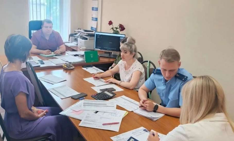 Нелегальную занятость обсудили в администрации Ельца