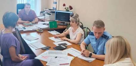 Нелегальную занятость обсудили в администрации Ельца