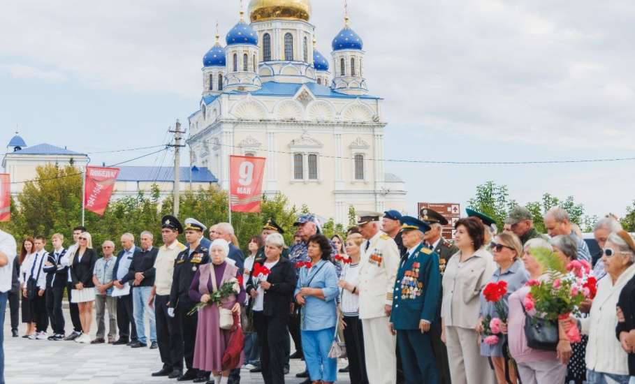 Игорь Артамонов: &laquo;Сегодня в Ельце, в день 880-летия города, мы открыли памятник участникам специальной военной операции&raquo;