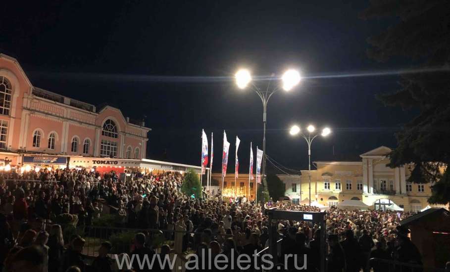 Разгуляй в Ельце: сыры по 8000 рублей за кило и другие явстсва!