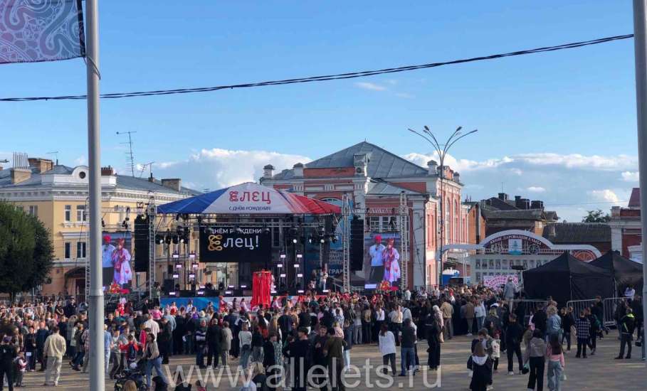 Разгуляй в Ельце: сыры по 8000 рублей за кило и другие явстсва!