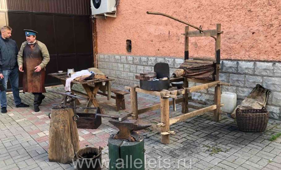 Разгуляй в Ельце: сыры по 8000 рублей за кило и другие явстсва!