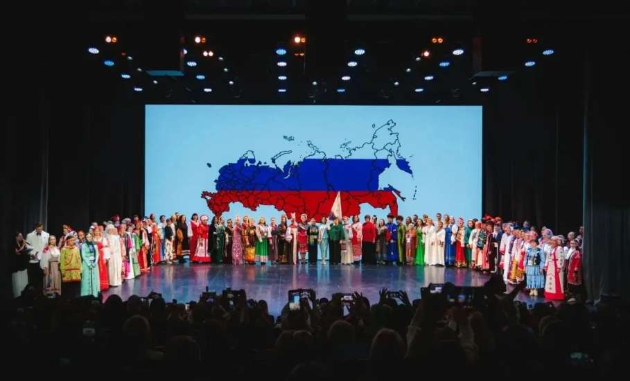 Вчера в Липецке прошла торжественная церемония открытия V Всероссийского профессионального конкурса &laquo;Лучший учитель родного языка и родной литературы&raquo;