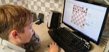 8 сентября на базе игровой платформы Lichess состоялся открытый онлайн-турнир по шахматам, посвящённый Дню языков народов России