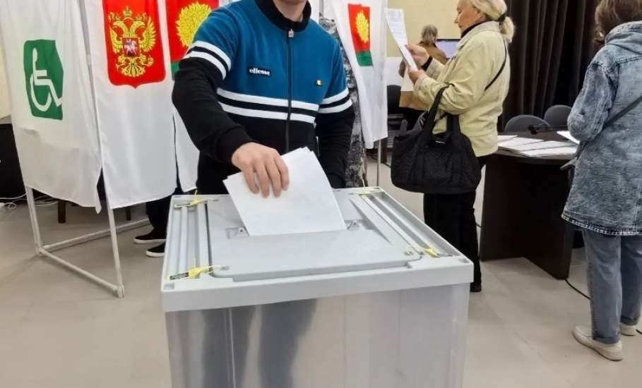 Выборы-2026: стартовал первый день голосования в Елецком районе!