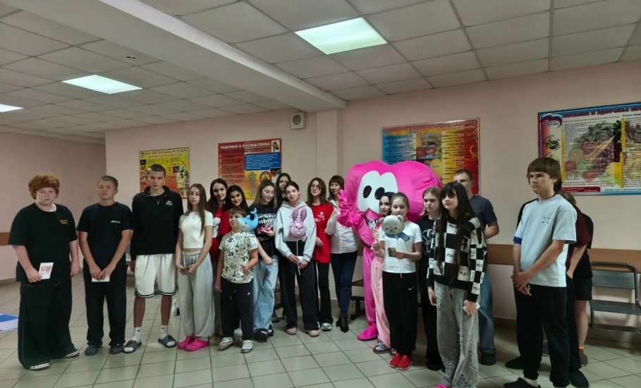 В детской больнице Ельца провели акцию