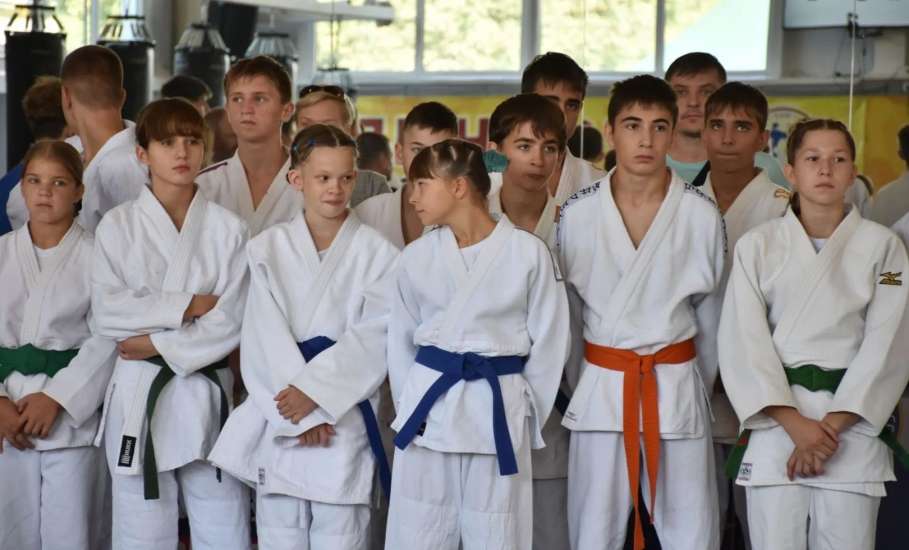 Вчера во Дворце Самбо Елецкого муниципального округа состоялась  торжественная церемония открытия Регионального турнира по дзюдо