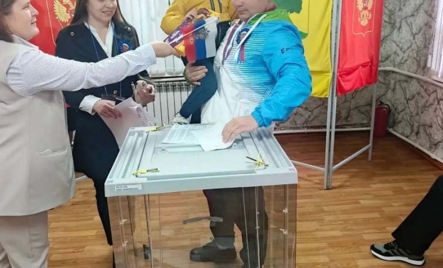 В Елецком районе сегодня на избирательных участках раздают подарки!
