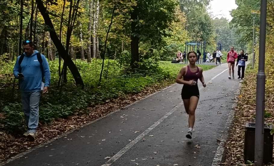 23 сентября в парке 40-летия Октября состоялись чемпионат и первенство города Ельца по легкоатлетическому кроссу