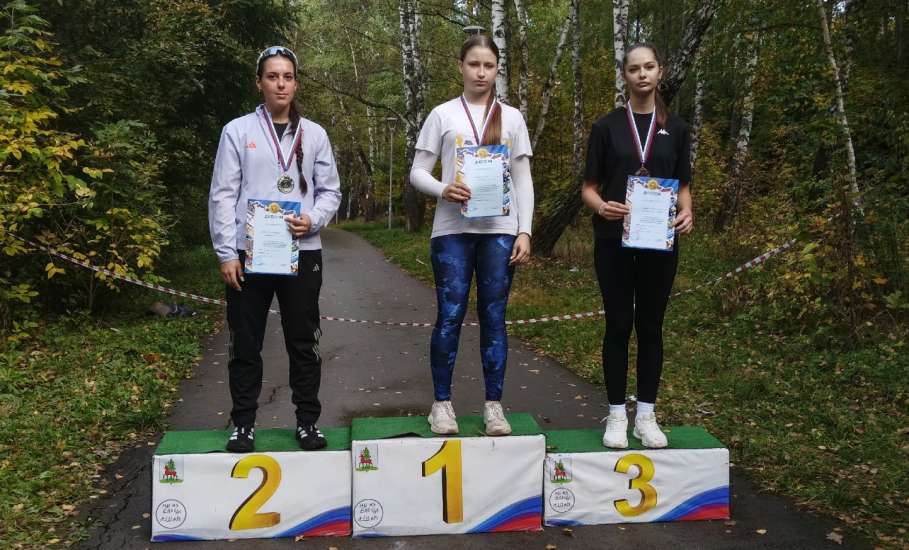 23 сентября в парке 40-летия Октября состоялись чемпионат и первенство города Ельца по легкоатлетическому кроссу
