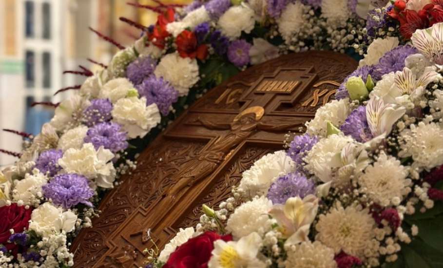 Воздвижение Честного и Животворящего Креста Господня &mdash; праздник, который Православная Церковь отмечает 27 сентября